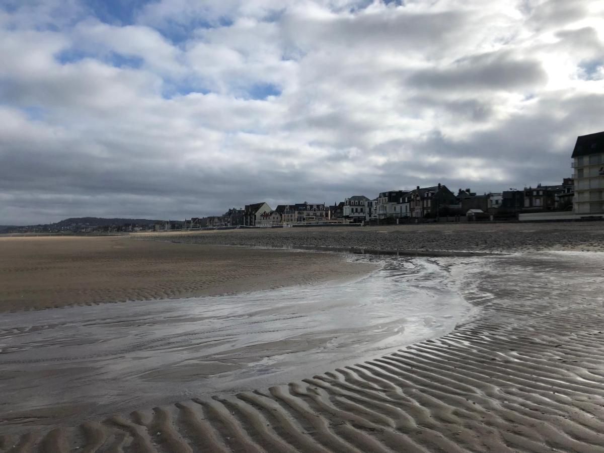 La Madelon Front De Mer Villers-sur-Mer Exterior photo